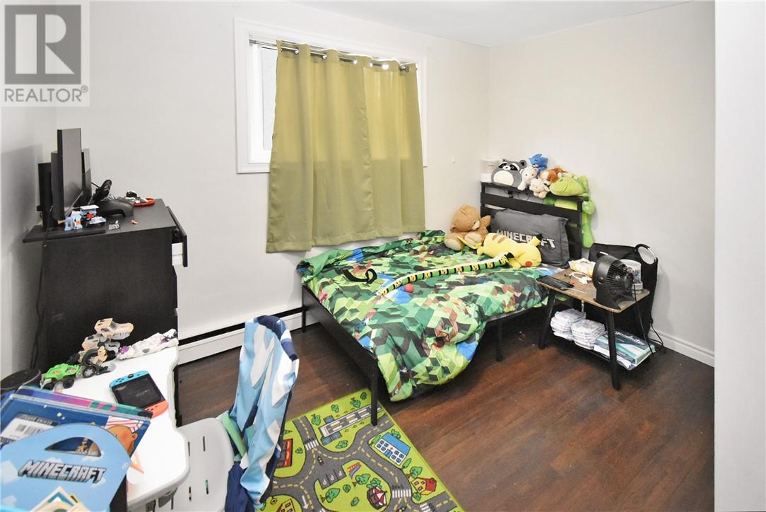 2005 Richard Street Property Photo 28
