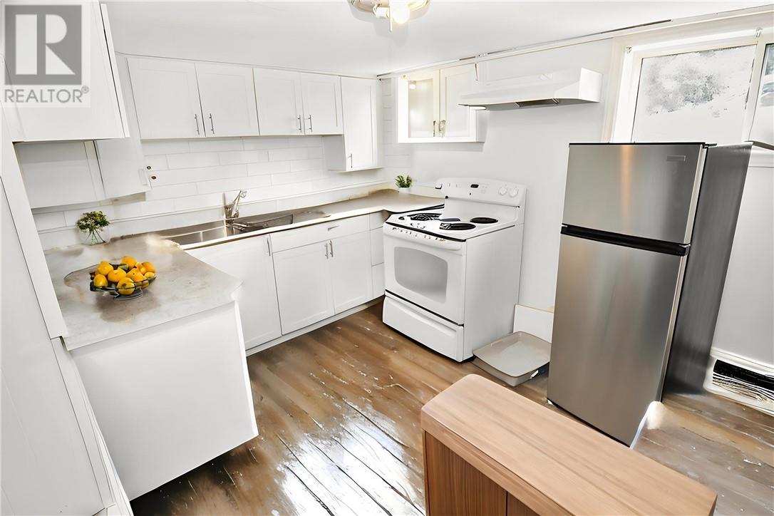2005 Richard Street Property Photo 30