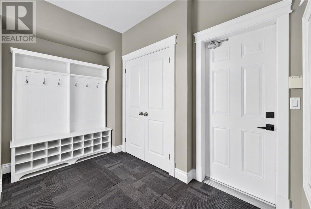 11 Kingsview Drive Property Photo 19