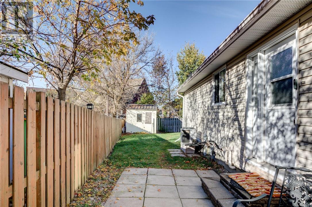 2337 Grenoble Street Property Photo 21