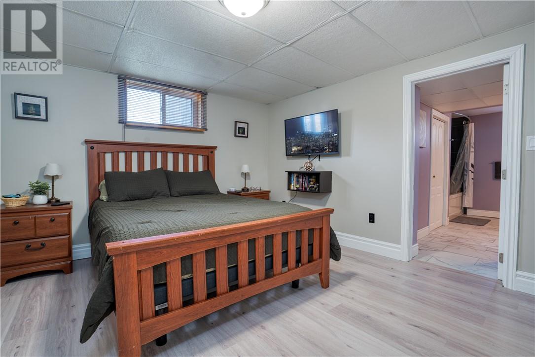 2 Young Property Photo 18