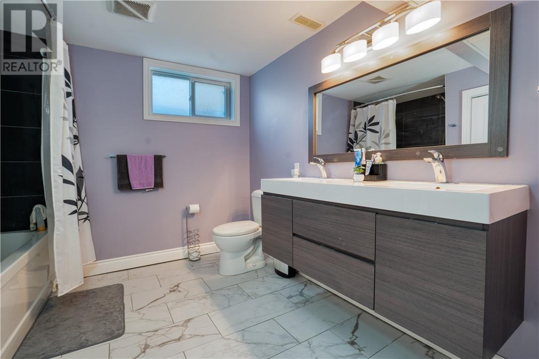 2 Young Property Photo 19