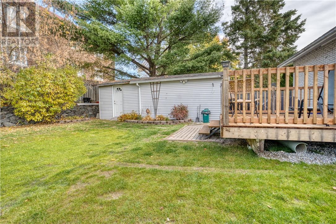 2 Young Property Photo 24