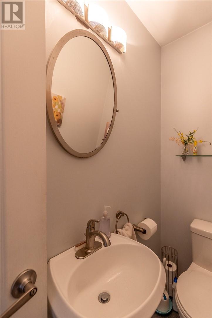 584 Mead Boulevard Property Photo 16