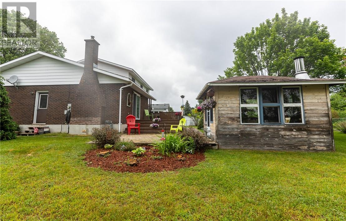 584 Mead Boulevard Property Photo 41