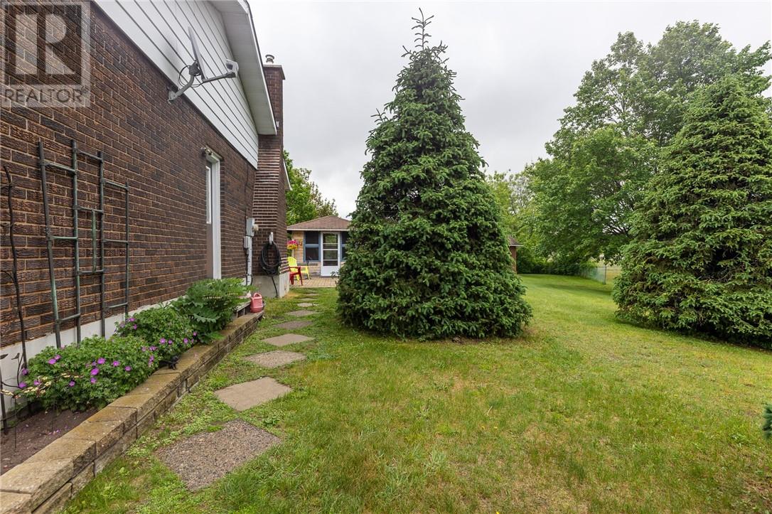 584 Mead Boulevard Property Photo 44