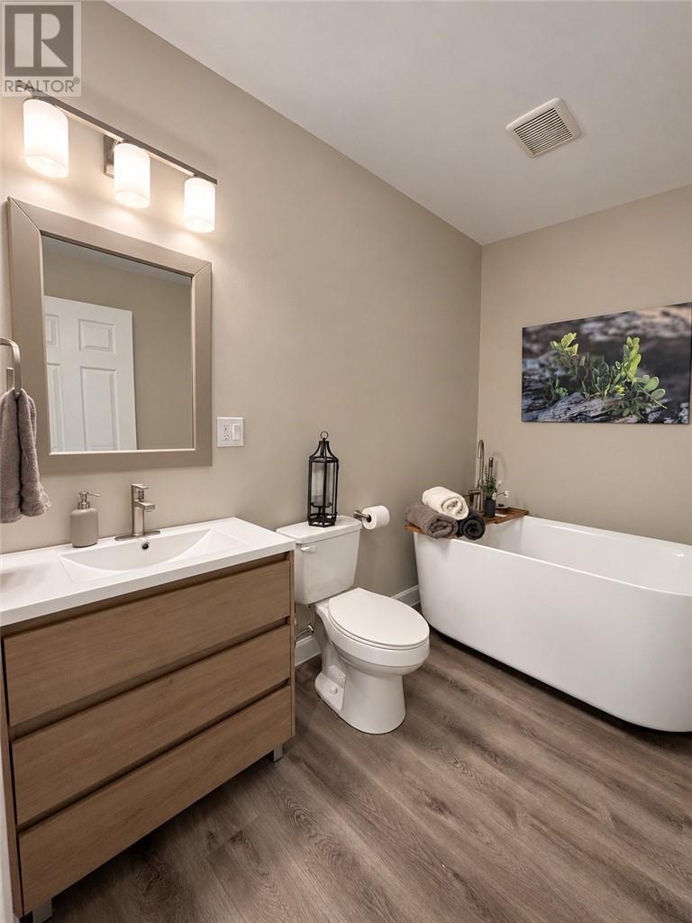 22 Walter Avenue Property Photo 27