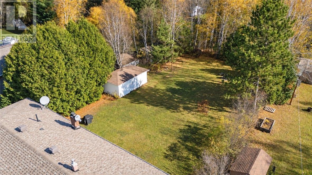 22 Walter Avenue Property Photo 35