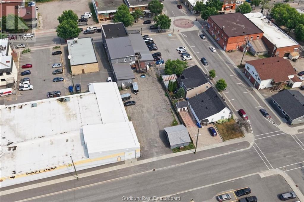209 King Street Property Photo 4
