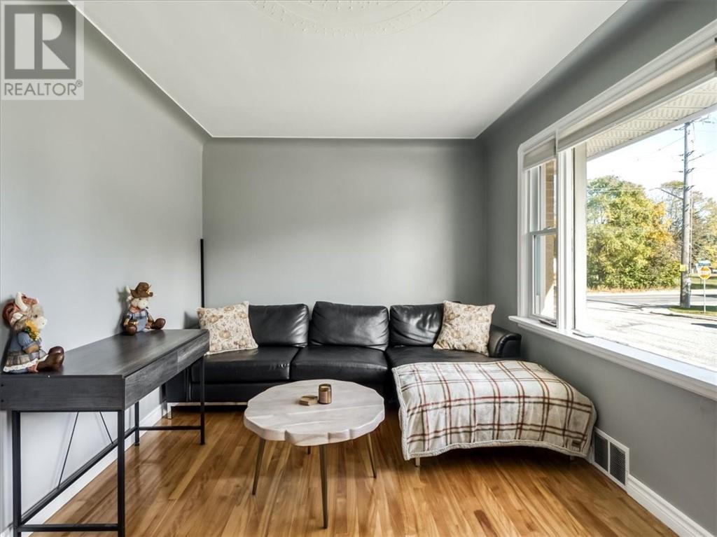 647 Whittaker Street Property Photo 15