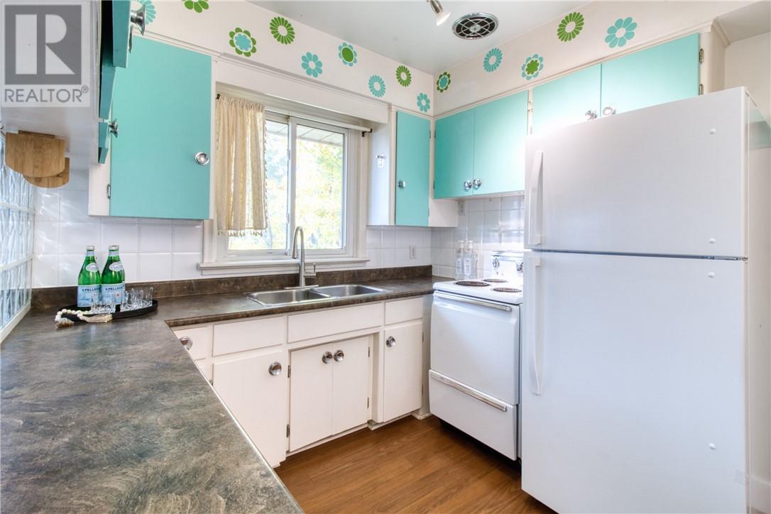 51 Mackenzie Street Property Photo 6