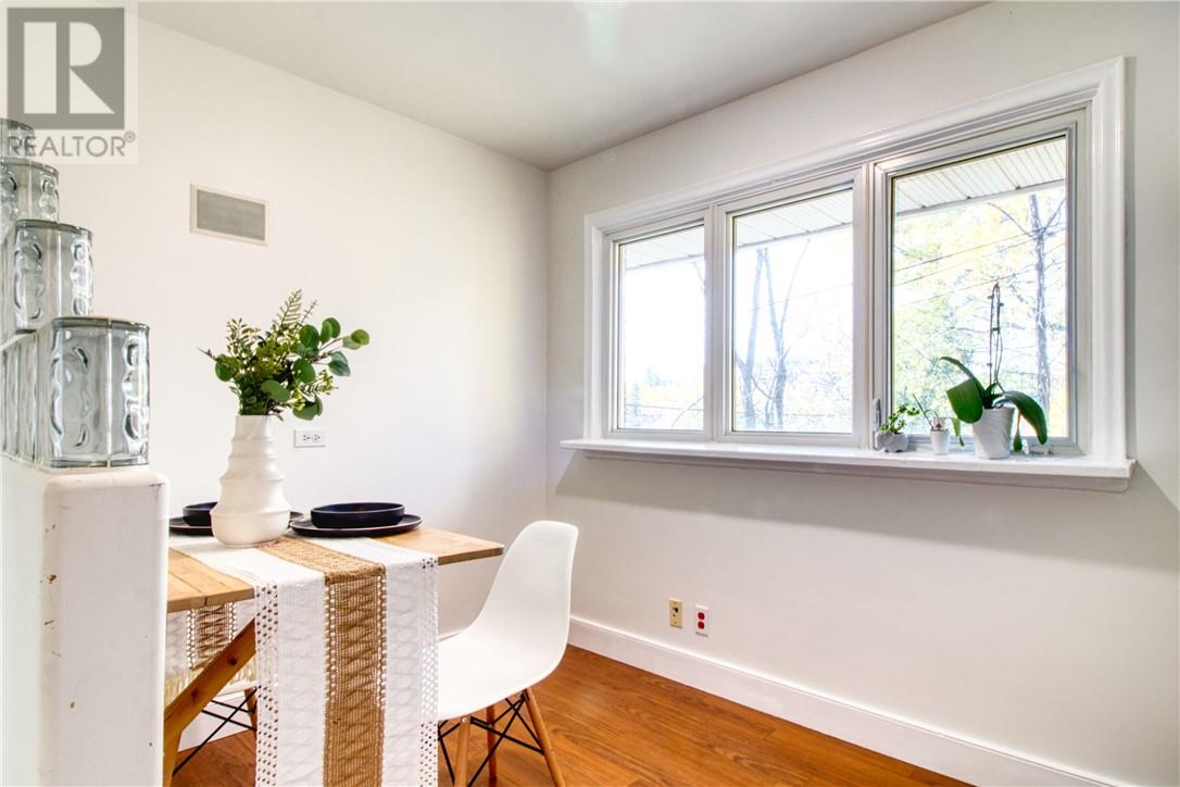 51 Mackenzie Street Property Photo 8