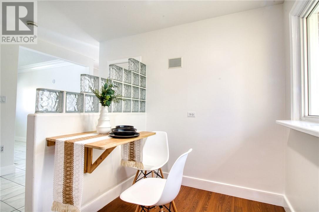 51 Mackenzie Street Property Photo 9