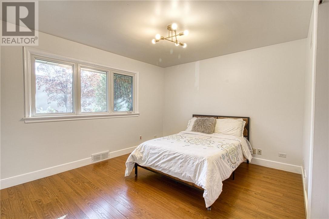 51 Mackenzie Street Property Photo 12