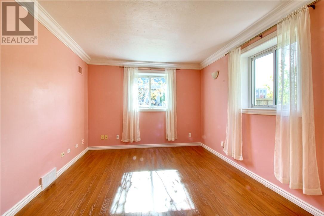 51 Mackenzie Street Property Photo 20