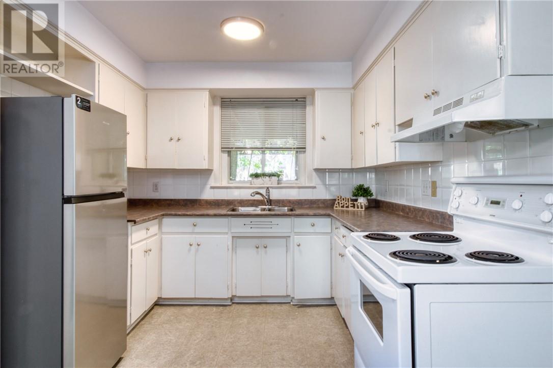 51 Mackenzie Street Property Photo 22