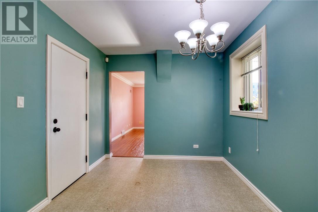 51 Mackenzie Street Property Photo 25