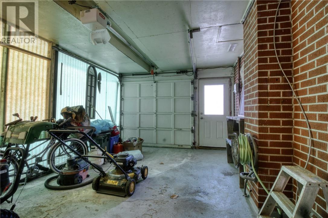 51 Mackenzie Street Property Photo 31