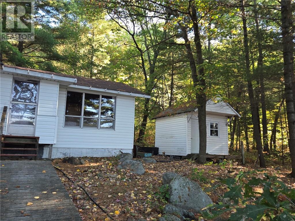 13 Four Mile Island Property Photo 7