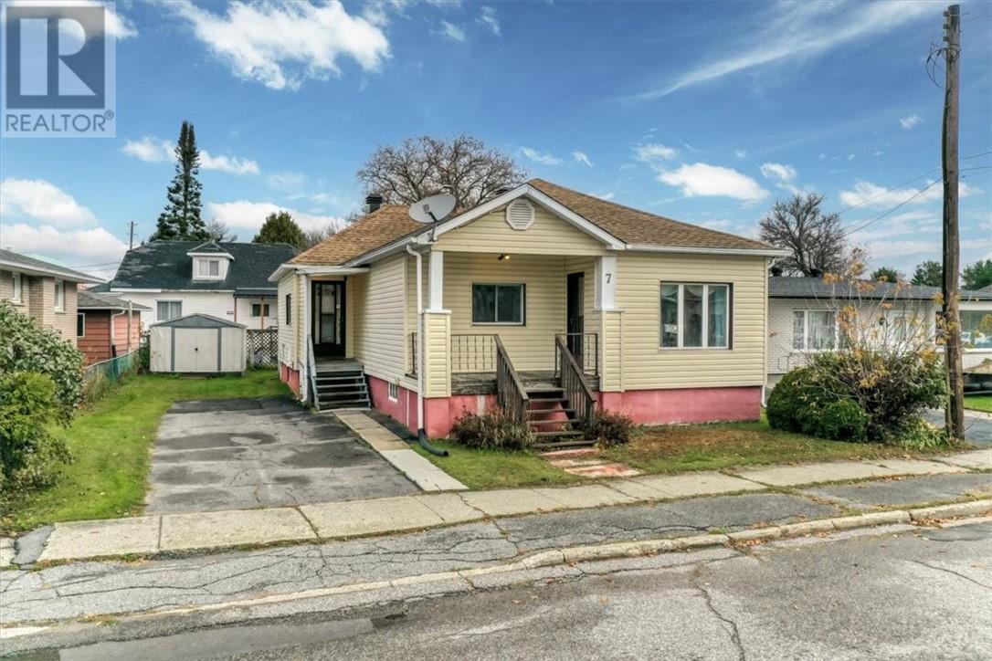 7 King Street Property Photo 1