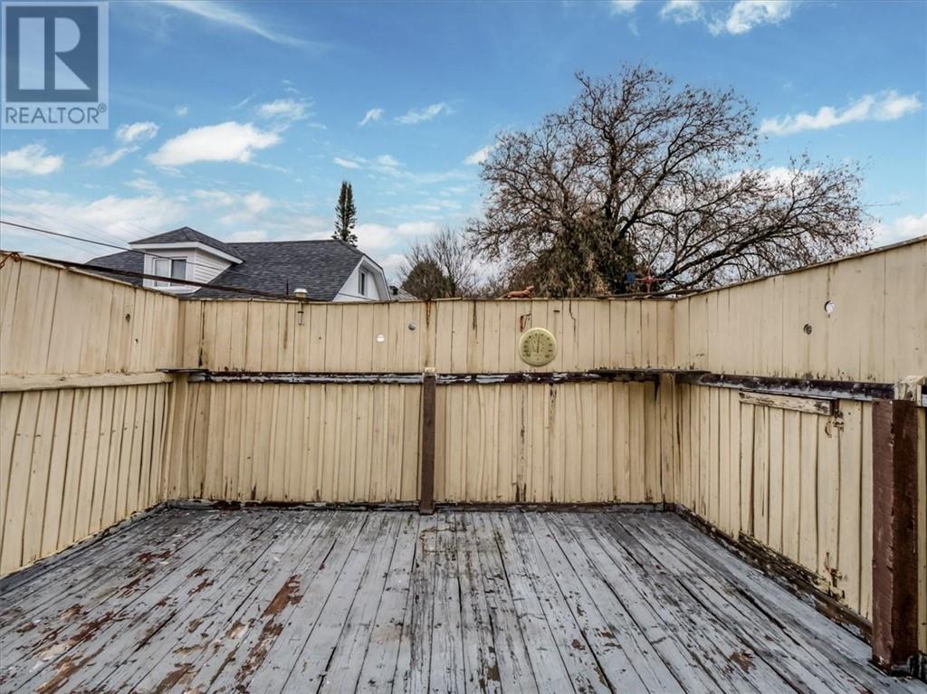 7 King Street Property Photo 8