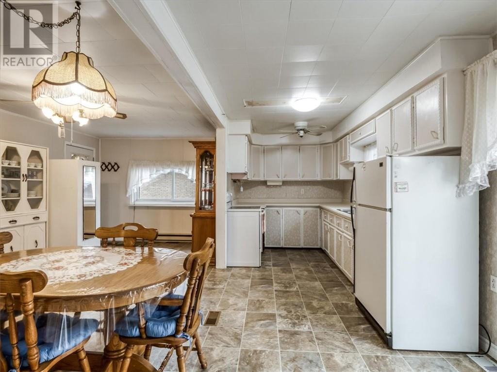 7 King Street Property Photo 16