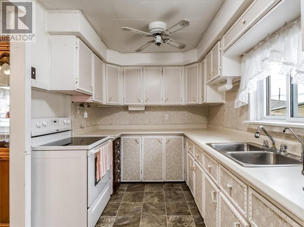 7 King Street Property Photo 17