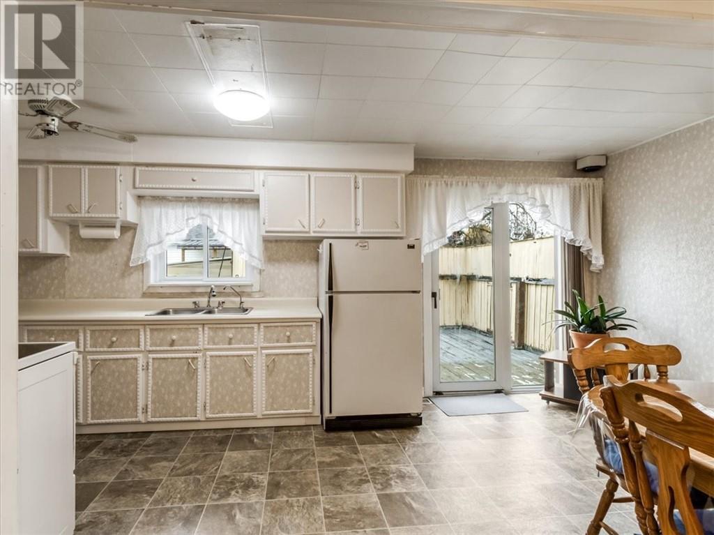 7 King Street Property Photo 18