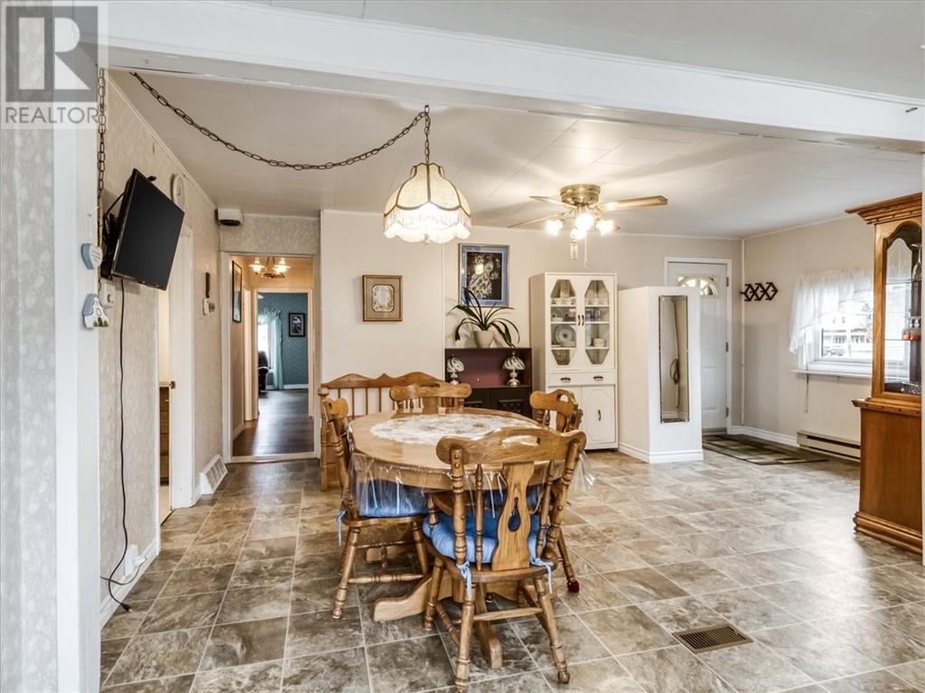 7 King Street Property Photo 19