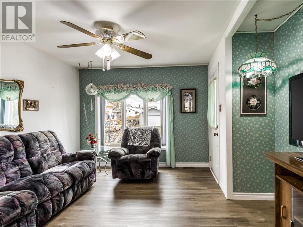 7 King Street Property Photo 20