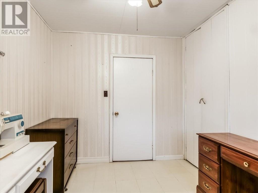 7 King Street Property Photo 26