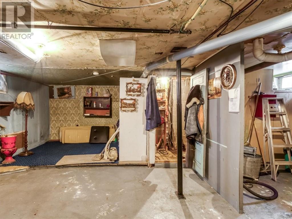 7 King Street Property Photo 32