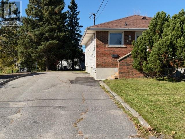 195 Donald Street Property Photo 3