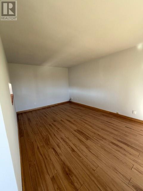 195 Donald Street Property Photo 4