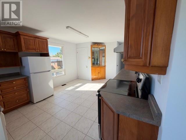 195 Donald Street Property Photo 7