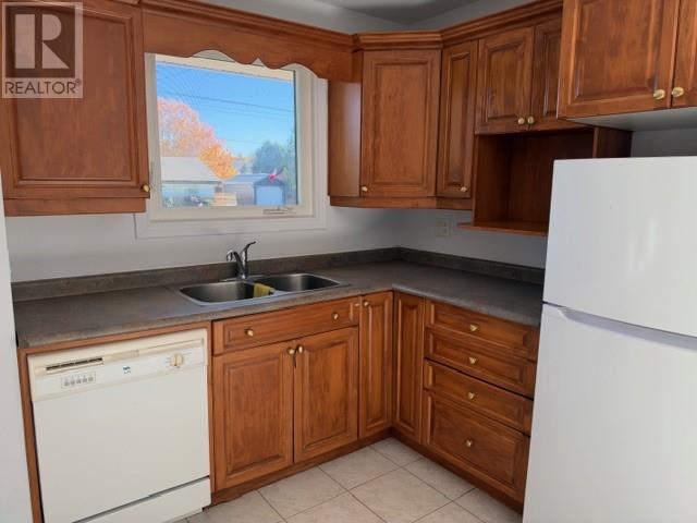 195 Donald Street Property Photo 11
