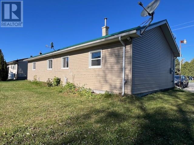 49 King Street E Property Photo 10