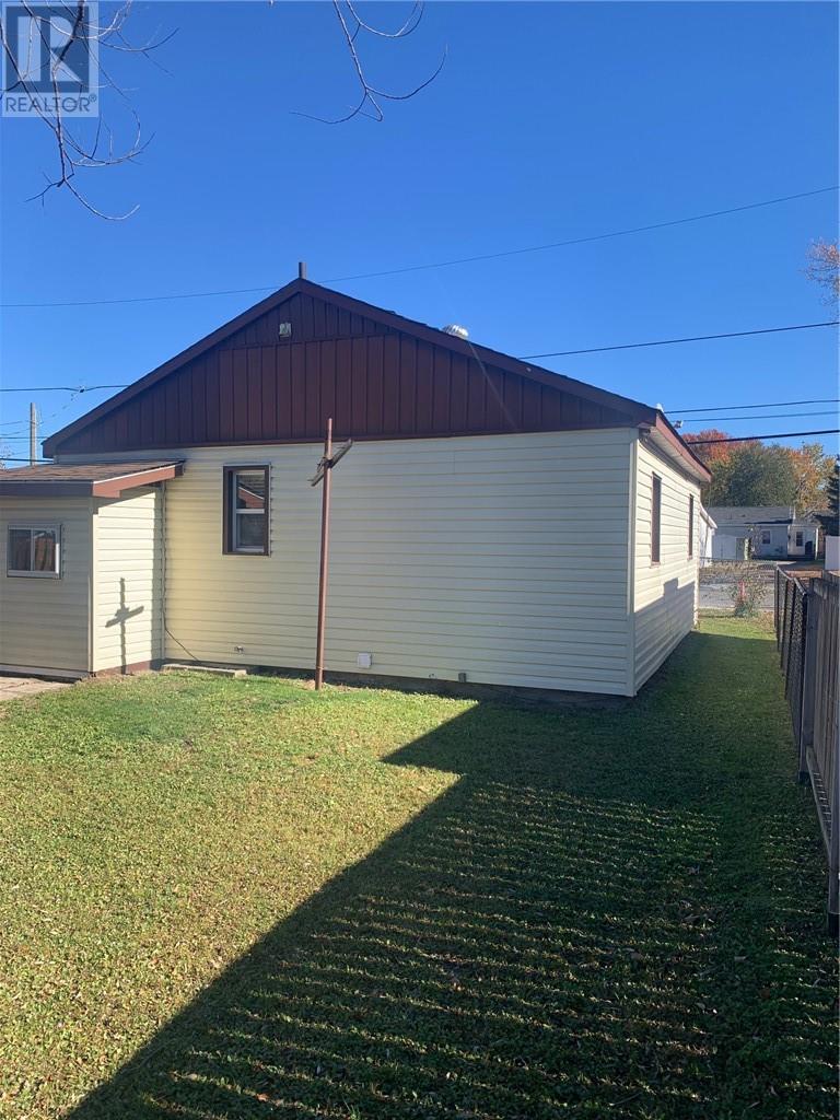 545 Mead Boulevard Property Photo 2