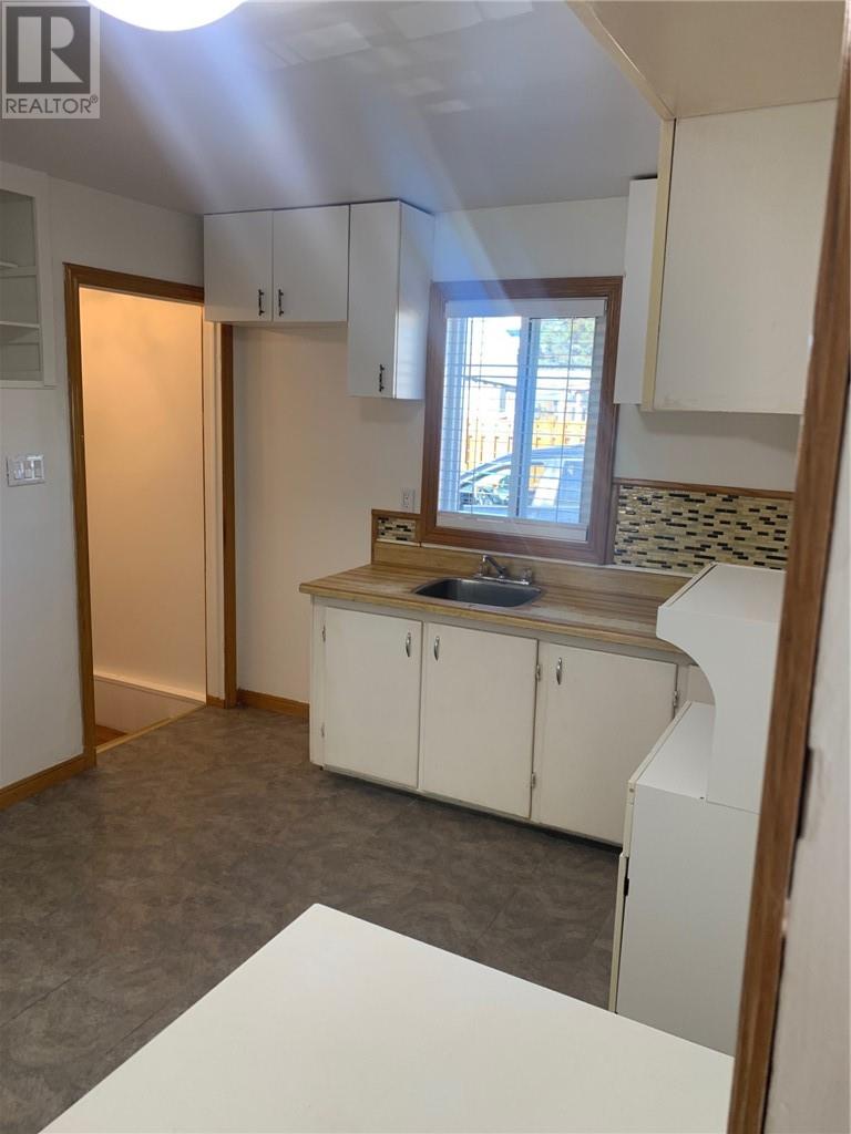 545 Mead Boulevard Property Photo 12