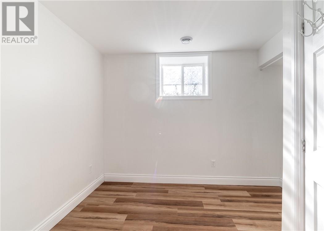 8 Rink Property Photo 24
