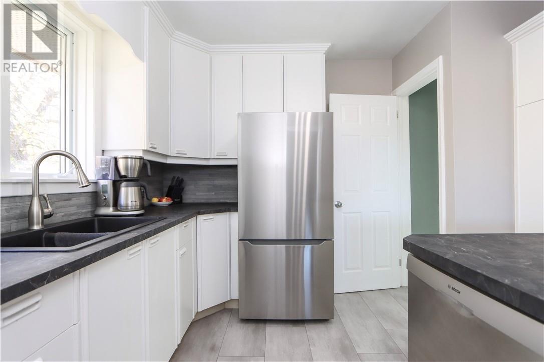 885 Adelaide Street Property Photo 14