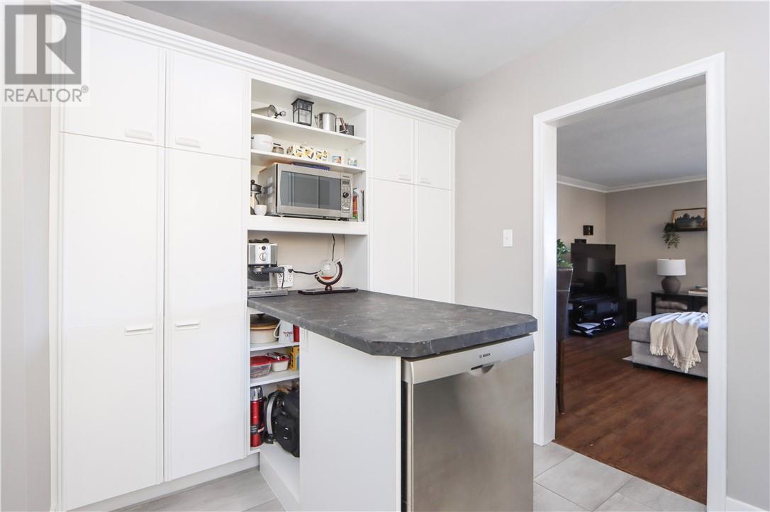 885 Adelaide Street Property Photo 17