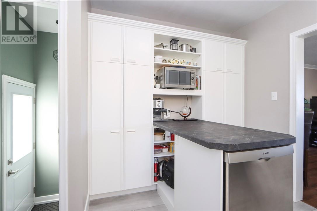885 Adelaide Street Property Photo 18