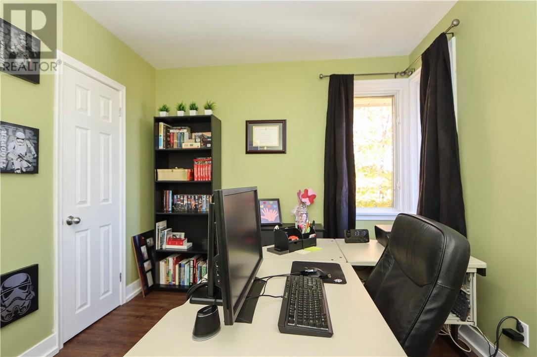 885 Adelaide Street Property Photo 25