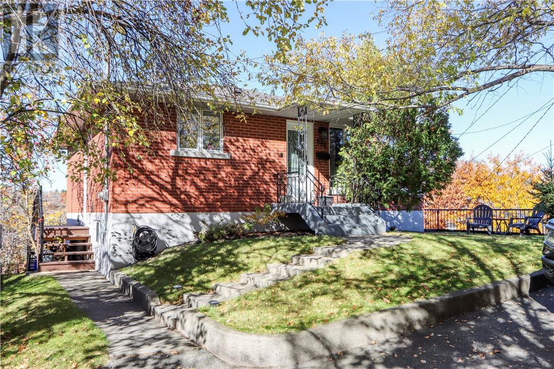 885 Adelaide Street Property Photo 52