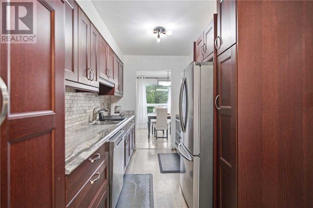 983 Arthur Street Property Photo 2