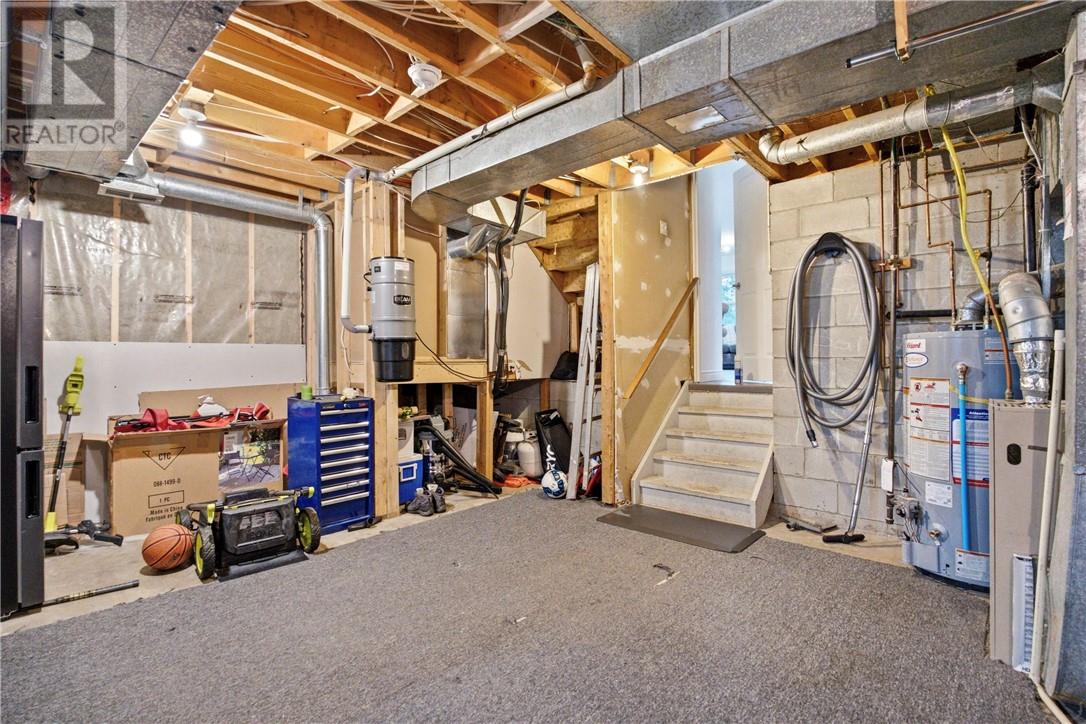 983 Arthur Street Property Photo 16