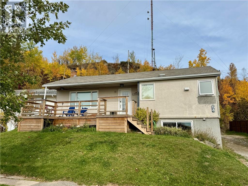 54 Maple Crescent Property Photo 24