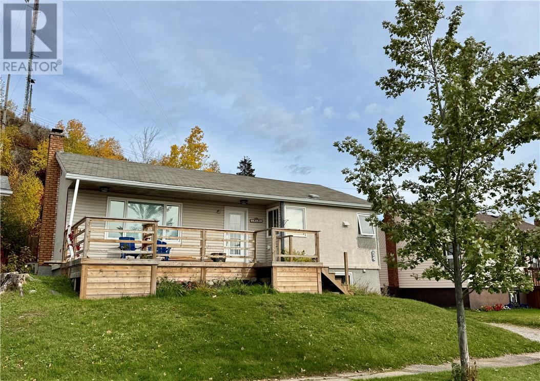 54 Maple Crescent Property Photo 25
