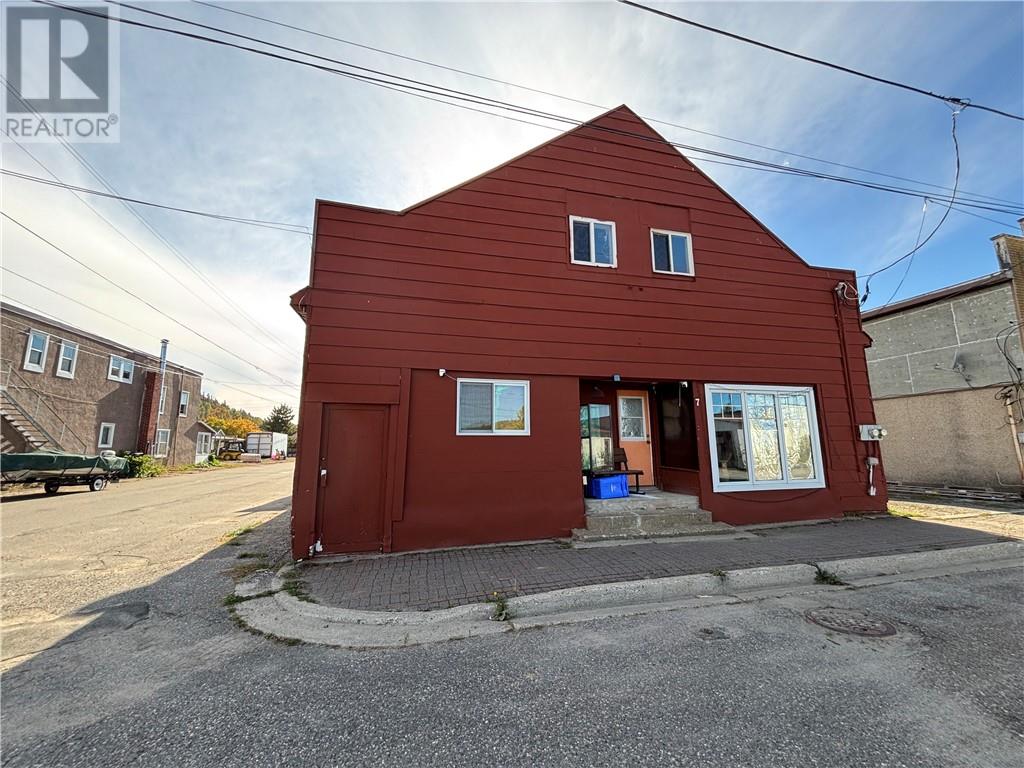 7 Second Avenue Unit# Upper Property Photo 1